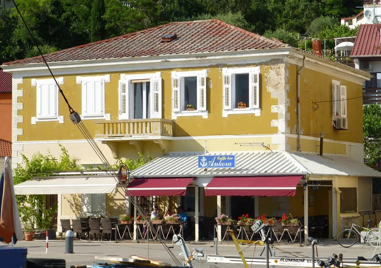 Apartment & Studio Elizabet Baška